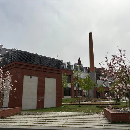 Riverside Retreat - Bulwar Staromiejski - Lower Ground